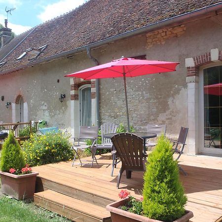 Chambres D'hôtes Du Domaine De Jacquelin Saint-Germain-du-Puy Quarto foto